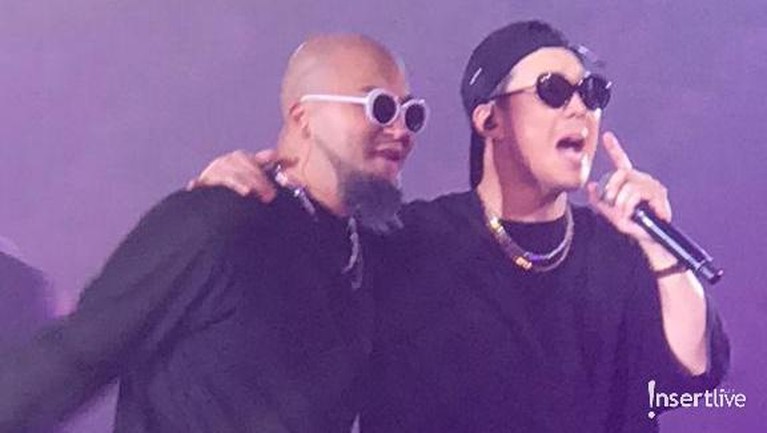 Running Man baru saja melangsungkan fan meeting mereka di Istora Senayan, Jakarta Pusat, Sabtu (17/8). Para personelnya pun mempu memukau penonton yang hadir