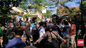 43 Mahasiswa Papua Dipulangkan ke Asrama di Surabaya