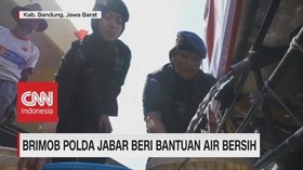 VIDEO: Brimob Polda Jabar Beri Bantuan Air Bersih