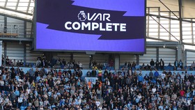 Man City Gagal Menang, Guardiola Anggap VAR Tak Berguna