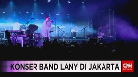 VIDEO: Konser Band Lany di Jakarta