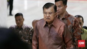 JK Pertanyakan Dugaan Bendera Merah Putih Dibuang ke Selokan