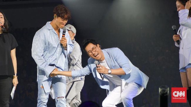 Running Man menghibur penonton di Jakarta pada Sabtu (17/8) dengan permainan dan konser yang meriah.