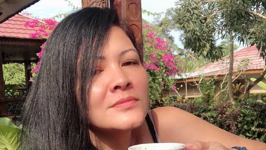 Kisah pertemuan Melanie Subono dengan pengemudi ojol yang pernah ditolong 23 tahun lalu.