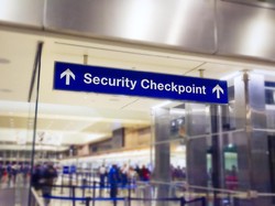 Barang-barang Paling Nyeleneh yang Pernah Disita di Bandara