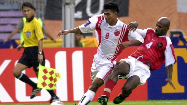 Aples Tecuari sempat jadi sopir angkot usai disanksi Komdis PSSI dan gagal memberikan gelar bergengsi untuk Timnas Indonesia.