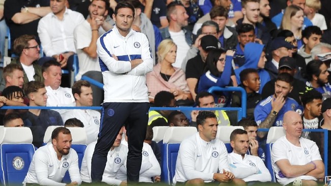 Frank Lampard bisa mencetak sejarah dengan memberikan kemenangan pertama bagi Chelsea atas Southampton di Boxing Day, Kamis (26/12).