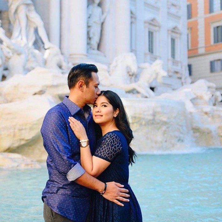 <p>Annisa dan Agus menikah pada 8 Juli 2005. Annisa yang saat itu berprofesi sebagai selebritis rela mundur dari dunia hiburan saat dipersunting Agus Yudhoyono. (Foto: Instagram @annisayudhoyono)</p>