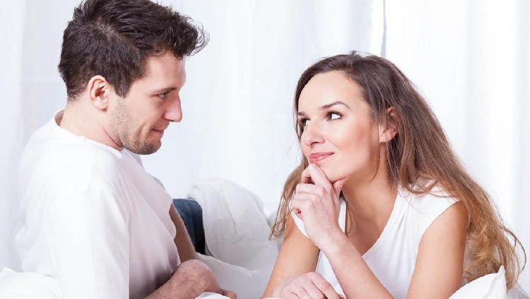 Katanya sih wanita susah mendapatkan orgasme. Tapi dengan 3 posisi seks ini dijamin Bunda tak bakal susah orgasme.