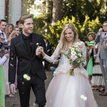 Youtuber PewDiePie Resmi Menikah dengan Marzia Bisognin