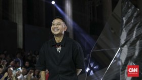 Seni Sabung Ayam dalam Koleksi Meditasi Sapto Djojokartiko