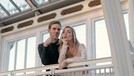 Youtuber terkenal asal Swedia&comma; Felix Arvid Ulf Kjellberg atau yang lebih dikenal dengan nama PewDiePie&comma; resmi menikahi kekasihnya&comma; Marzia Bisognin&period;