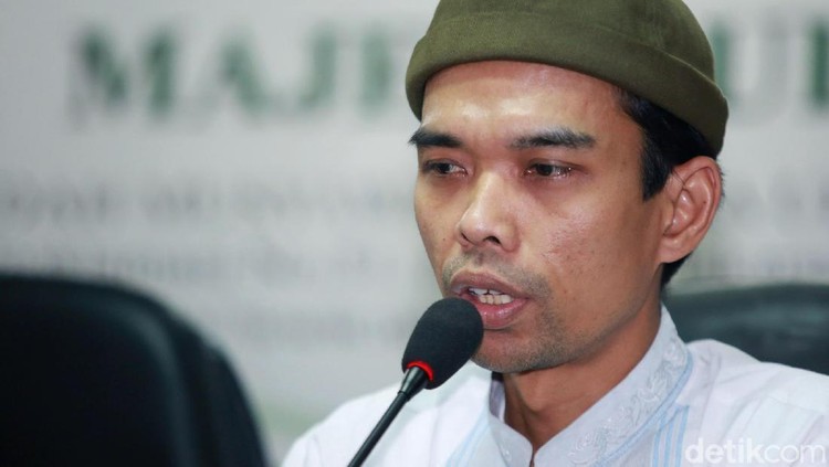 Ustaz Abdul Somad menegaskan dirinya tak perlu minta maaf soal video salib yang beredar luas. Somad menegaskan yang dibicarakannya adalah soal akidah Islam.
