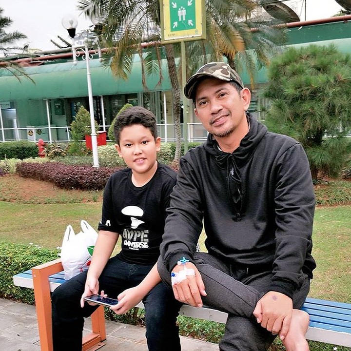<p>Seberapa mirip Raja dengan sang ayah? (Foto: Instagram/ @ronnie_sianturi)  </p>