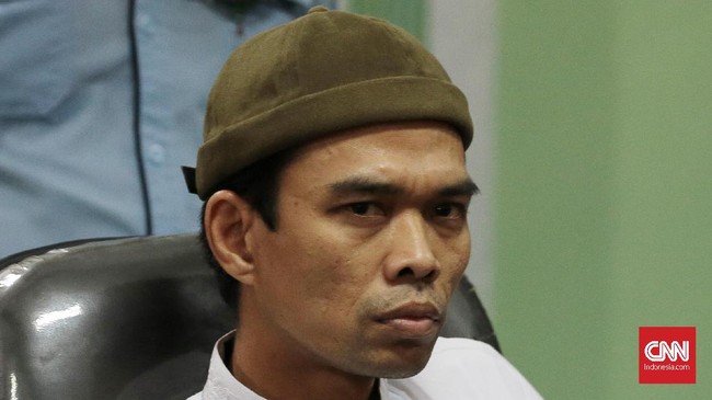 Ustaz Abdul Somad Sempat Terjebak di Kericuhan Lapas Musi Rawas Ustaz Abdul Somad sempat tertahan di dalam area lapas di Lapas Narkotika Kelas IIA Muara Beliti, Musi Rawas, Sumatera Selatan, saat kericuhan terjadi.