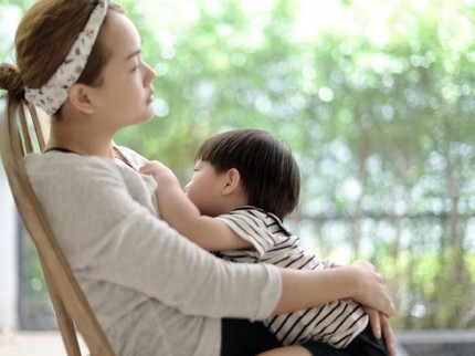 Manfaat Tak Terduga Minyak Kelapa untuk Ibu Menyusui
