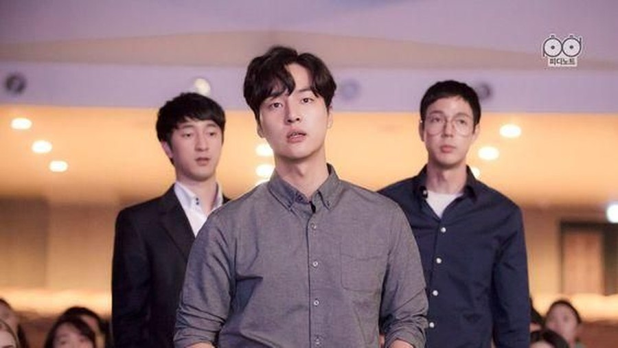6. Lee Sung Hoon (Duel) Tujuh penjahat tampan di drama Korea yang bikin hati meleleh.