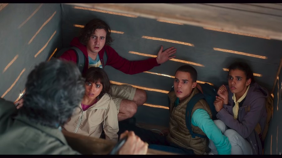 5. Pertahankan Bahasa Spanyol hingga Dialog Interaksi Dora Deretan fakta tersembunyi di film Dora and The Lost City of Gold.