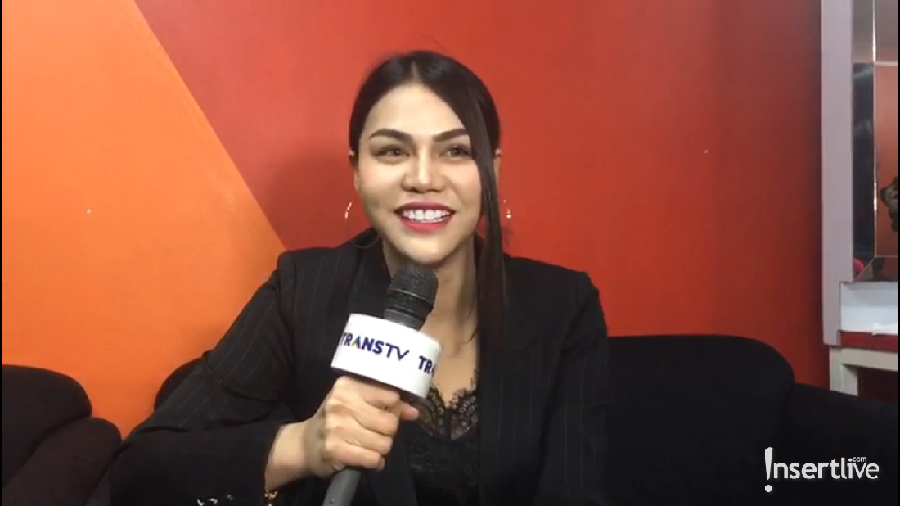 Kehidupan DJ Katty Butterfly berubah drastis setelah menikah dengan Andri Tanu Wijaya.