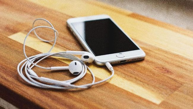 Bukan Sekadar Tipis, Ini Alasan HP Hilangkan Jack Audio