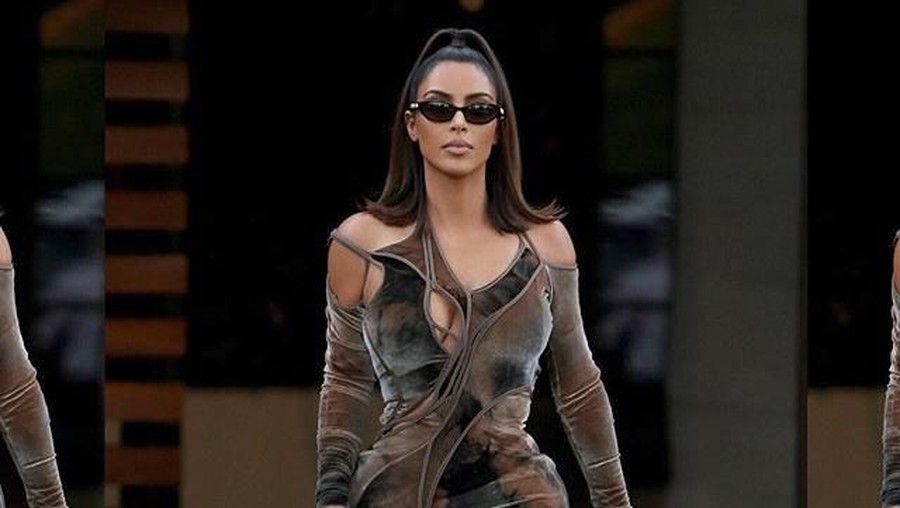 Kim Kadarshian berbagi momen pertamanya berfoto dengan keempat anaknya di Instagram