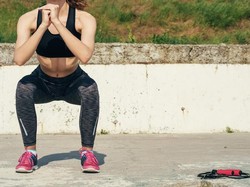 Salah Satu Bentuk Latihan Meningkatkan Kekuatan Otot Tungkai Adalah Squat