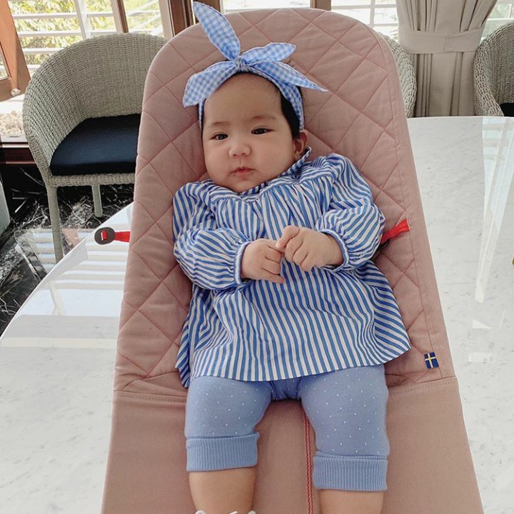 <p>Dari kepala sampai ujung kaki, Briel pakai outfit yang warnanya seragam. Cute! (Foto: Instagram @sheenagabriellaaurorasamudra)</p>