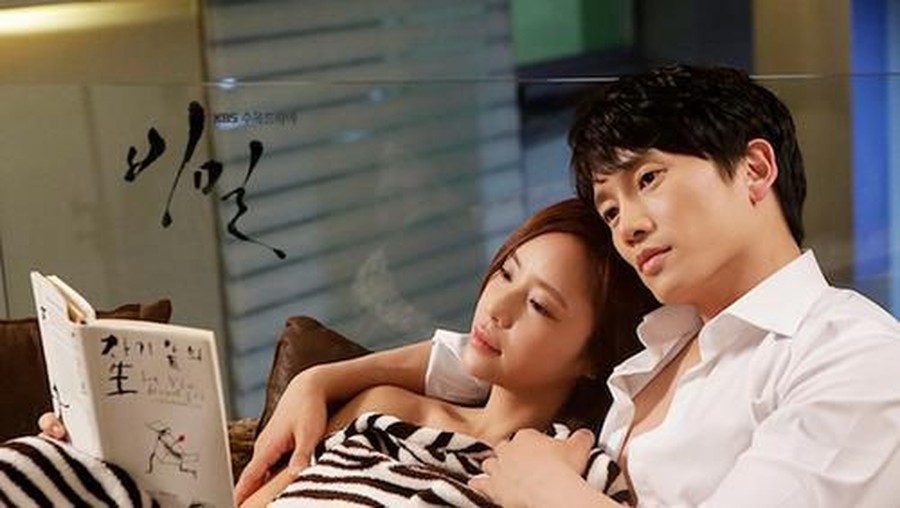Ji Sung dan Hwang Jung Eum Chemistry yang kuat membuat lima pasangan ini kembali dipasangkan kembali di drama.