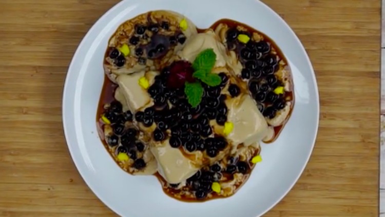 Bosan dengan sajian roti yang itu-itu saja untuk sarapan? Resep boba toast ini bisa Bunda coba.