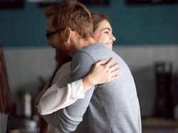 Kisah Cinta Manis Pasangan Tunanetra, Calon Istri Berikan Ginjal untuk Tunangan