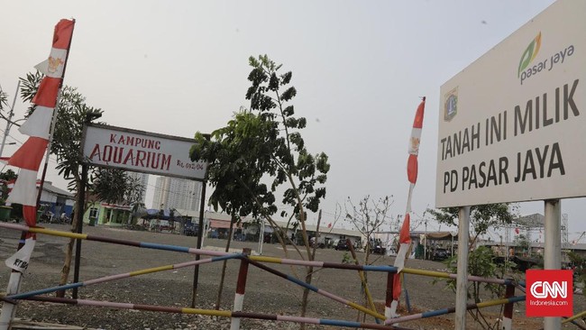 Perda 1/2014 tentang RDTR dan Zonasi disebut mengizinkan Pemprov DKI melakukan pembangunan di Kampung Akuarium, Penjaringan, Jakut.