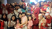 <p>Baby Moonella dan Bunda Merry juga ikut merayakan syukuran bersama si kecil yang lahir di bulan Agustus. Terima kasih Bunda dan keluarga yang sudah meramaikan acara HaiBundaSquad Agustusan Seru kali ini!</p>