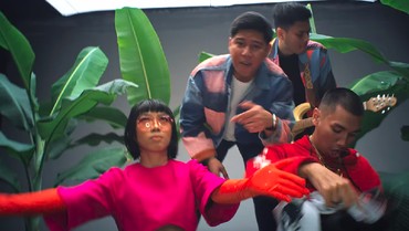 Lirik Lagu Ain't Gonna Give Up - RAN feat Ramengvrl