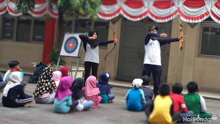 Olahraga panahan sangat bermanfaat bagi tumbuh kembang anak, Bun. Antara lain meningkatkan konsentrasi anak.