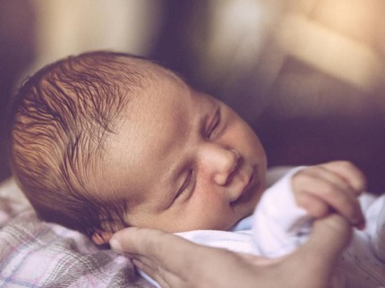 Ibu Positif COVID-19, Bolehkan Bayi Baru Lahir Diberikan Susu Formula?