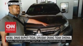 VIDEO: Mobil Dinas Bupati Tegal Dirusak Orang Tidak Dikenal