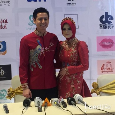 Karakter 'Star Wars' Hadiri Resepsi Cut Meyriska-Roger Danuarta