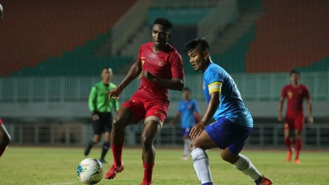 PSSI masih melobi Malaysia soal penggunaan rantis barracuda saat melawan Timnas Indonesia pada Kualifikasi Piala Dunia 2022 di SUGBK pada 5 September 2019.