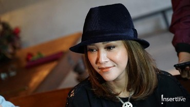 Sikap Kalem Maia Estianty Saat Bertemu Anak Ahmad Dhani & Mulan Jameela