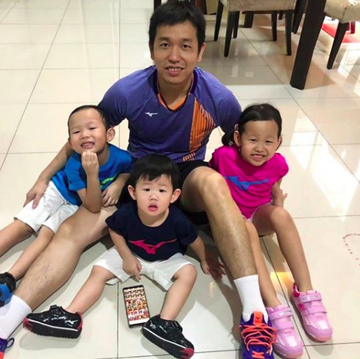 <p>Sementara itu, Hendra Setiawan memiliki tiga anak, si kembar Richard dan Richele, lalu si bungsu Russel. (Foto: Instagram @hendrasansan)</p>