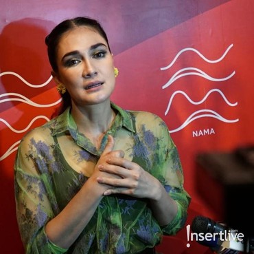 Panen Hujatan Karena Salah Sebut NCT 127, Luna Maya Minta Maaf