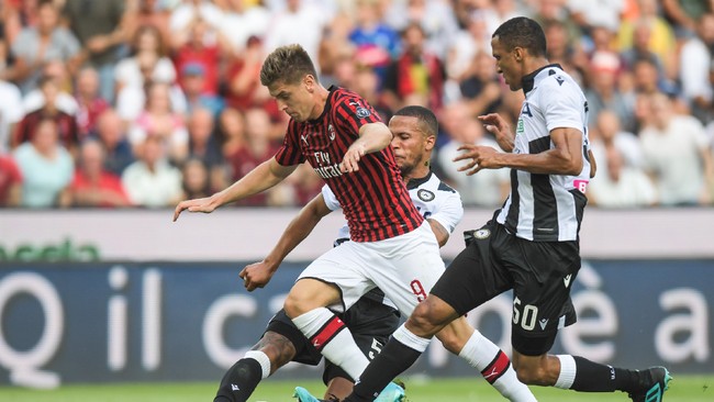 AC Milan mengawali musim baru dengan hasil negatif usai takluk dengan skor tipis 0-1 dari Udinese pada pekan pertama Liga Italia.