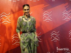 Luna Maya Dapat Hadiah Sweter Mewah dari Kahiyang Ayu