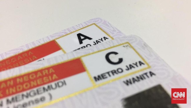 SIM C dikhususkan sebagai legalitas seseorang mengendarai motor akan terbagi dalam tiga kategori, yaitu SIM C 1, SIM C 2 dan SIM C 3.
