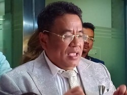 Hotman Paris Somasi Agen yang Suruh Jual Reksa Dana Sinarmas
