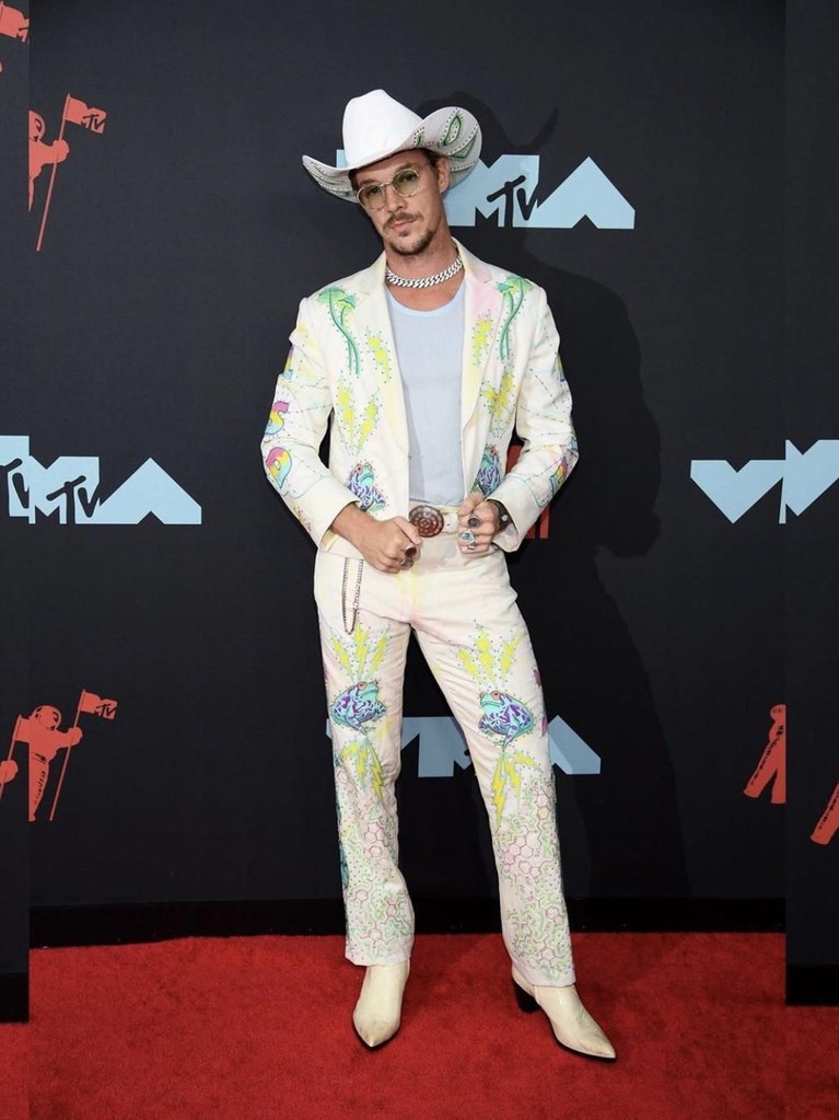 7 Selebriti dengan Pakaian Terburuk di MTV VMA 2019 Tujuh pakaian selebriti di ajang MTV VMA 2019 dinilai yang terburuk. Ada siapa saja?
