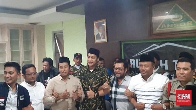 Anggota DPD terpilih Yorrys Raweyai menyebut dirinya sebagai korban hoaks terkait tuntutan pembubaran Banser yang sempat viral beberapa hari lalu.