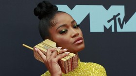FOTO: Selebriti Berbusana Terbaik di MTV VMA 2019