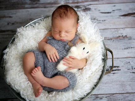 22 Inspirasi Nama Bayi Laki-laki Awalan J Bermakna Kemenangan