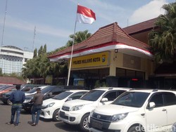 Desi, Pengepul Dana Member Robot Trading ATG Wahyu Kenzo Diperiksa Polisi